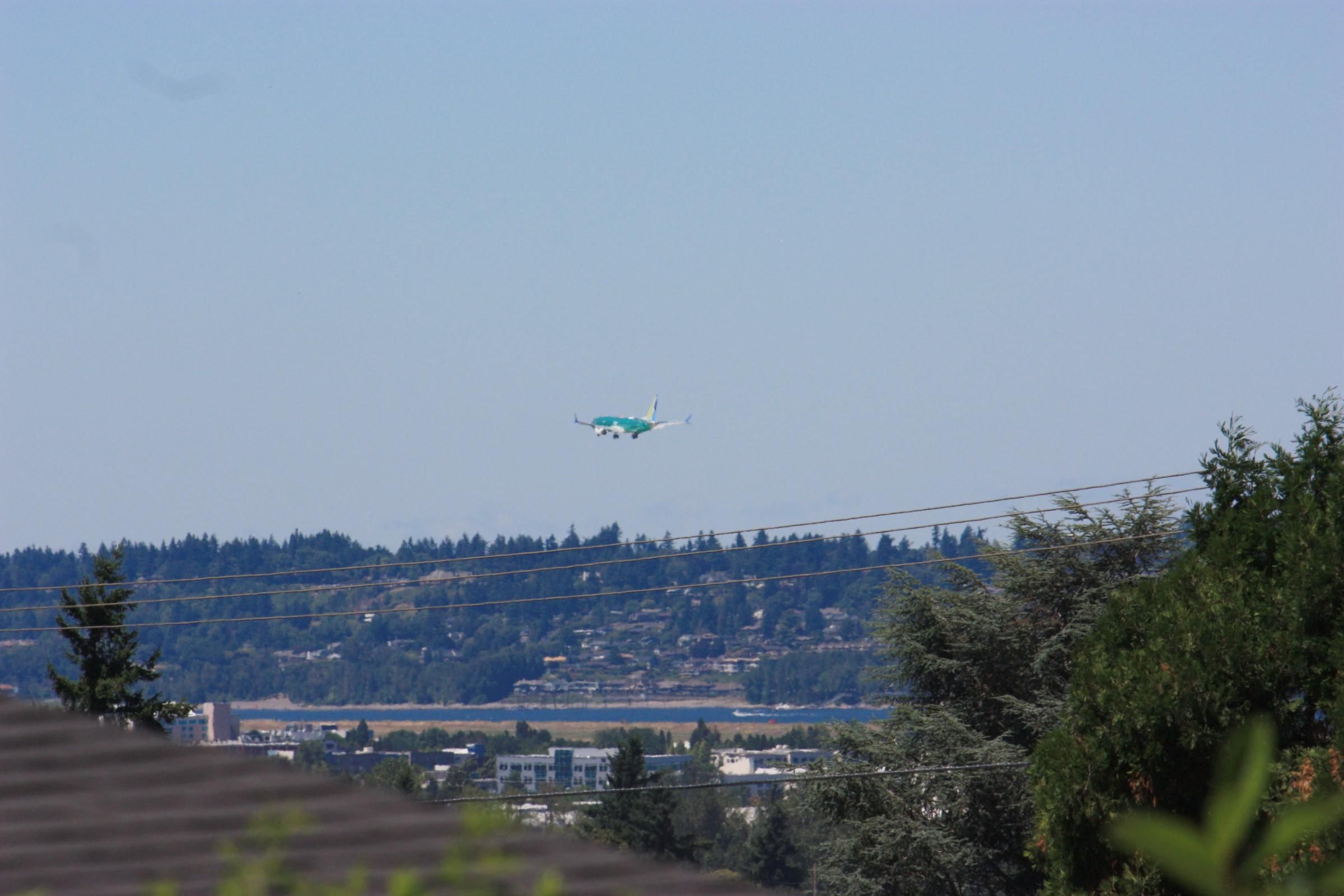 unpainted green Boeing 737 MAX9 on short final approach to Portland Airport PDX Runway 28L with the Columbia River in the background
photo by Ian Kluft
July 12, 2025
Portland, Oregon, USA
