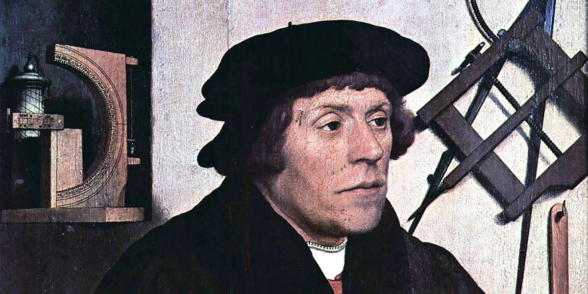 Ritratto di uno scienziato seicentesco. Indossa un berretto nero, un cappotto nero, e sullo sfondo vi sono compassi, squadre, goniometro ed altri strumenti. E' un uomo di mezza età, dallo sguardo serio, capelli neri lunghi al di sotto delle orecchie