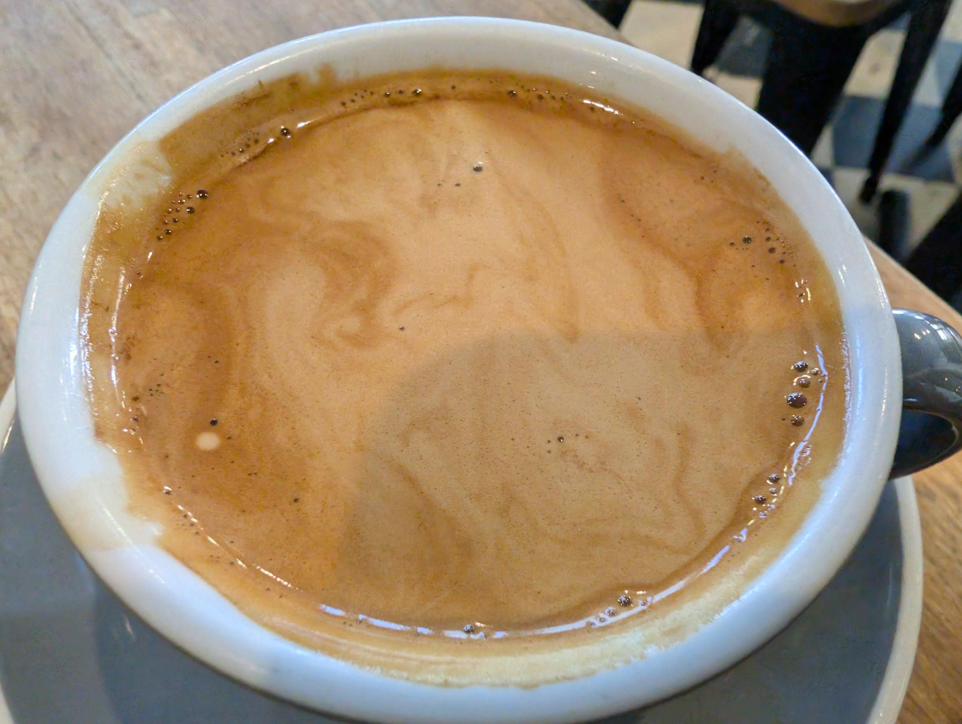 I see two people kissing