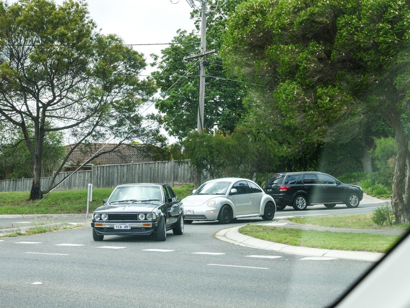Skyline and silver new Beetle