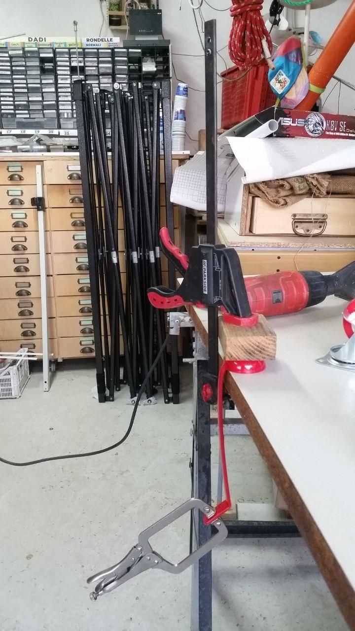 Il mestolo del toot precedente dopo meno di un minuto di pistola per sverniciare.