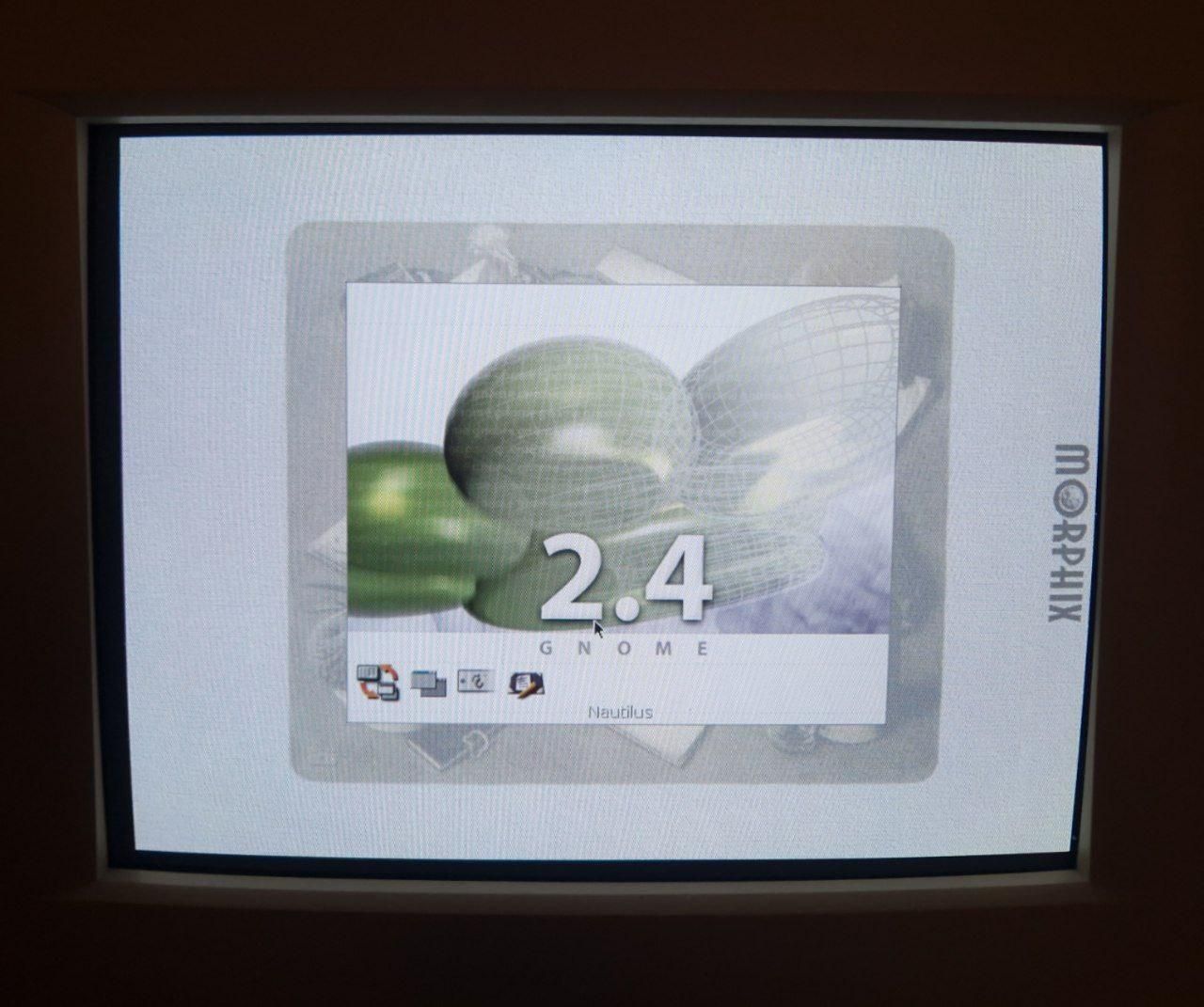 Gnome 2.4 splash screen with Morphix wallpaper