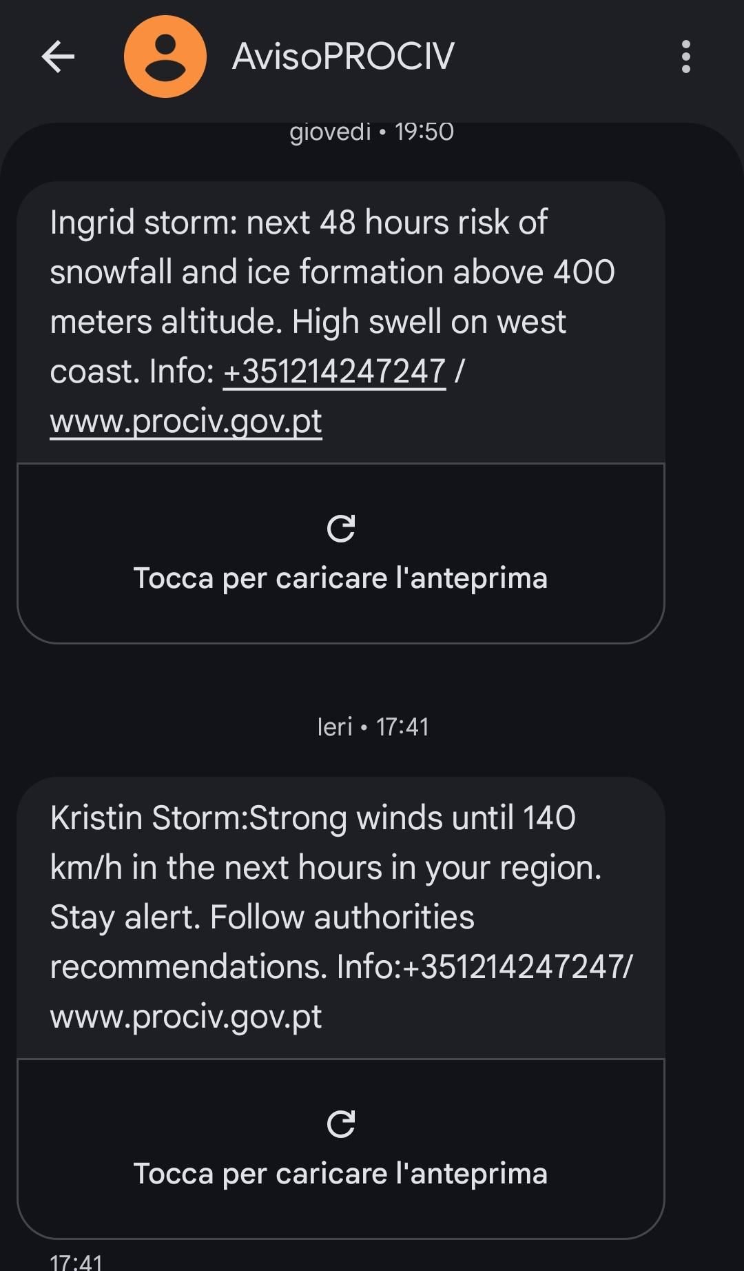 Mobile screen displaying weather alerts from AvisoPROCIV. First alert warns of snowfall and high swells on the west coast. Second alert warns of strong winds up to 140 km/h. Both include contact info for more details."