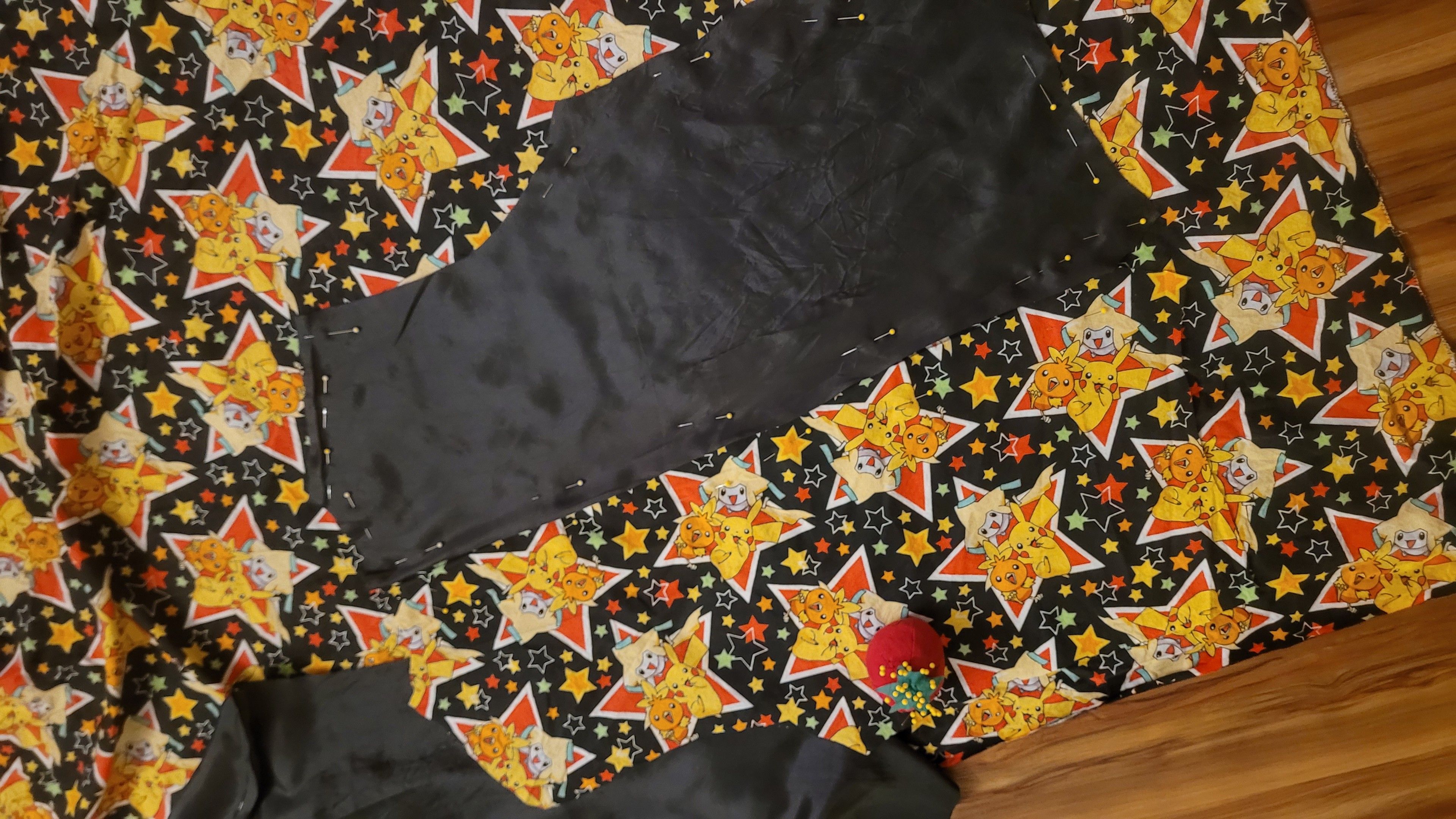 Matching edges of a pattern of a vest to be continuous