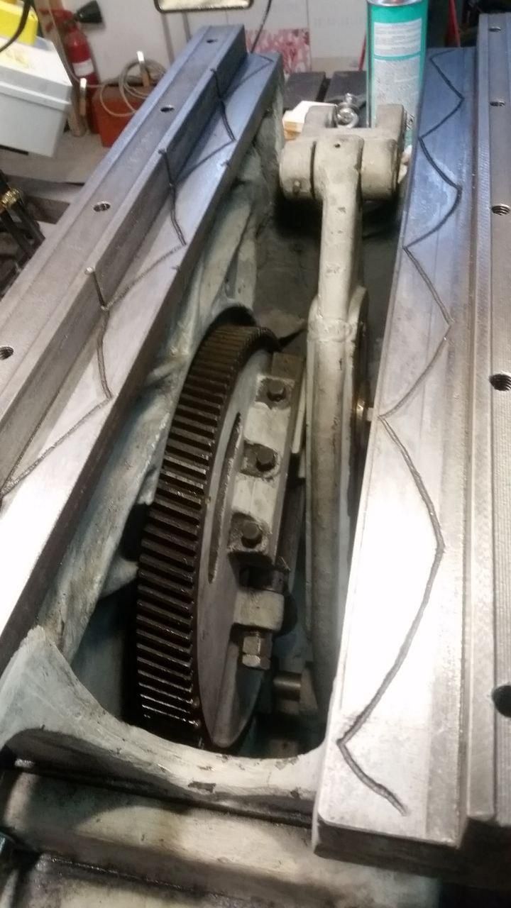 Interno della limatrice scoperchiata.