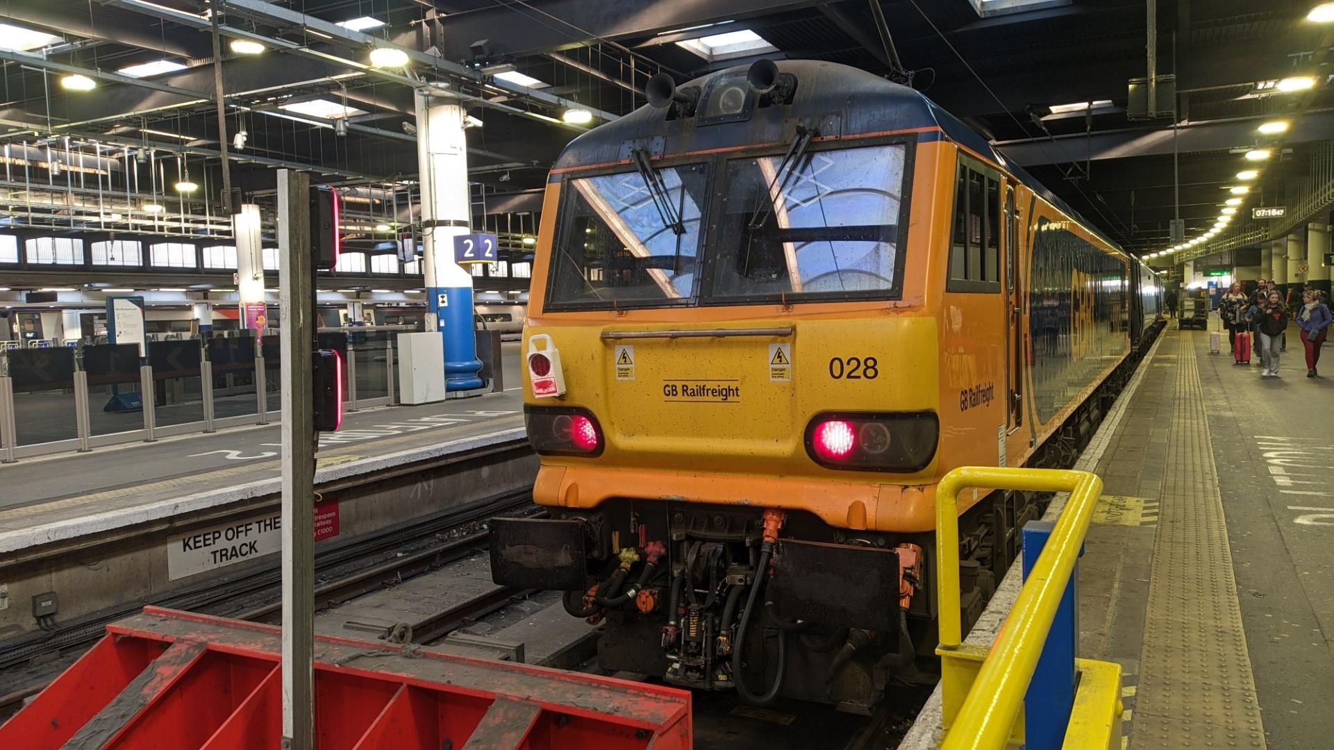 Caledonian Sleeper with Loco after arrival