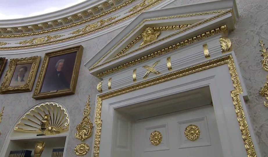  Trump has been renovating Oval Office to cover it in gold.
