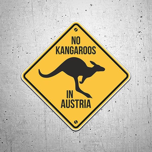 Cartello giallo con canguro stilizzato e una scritta:
No kangaroos in Austria