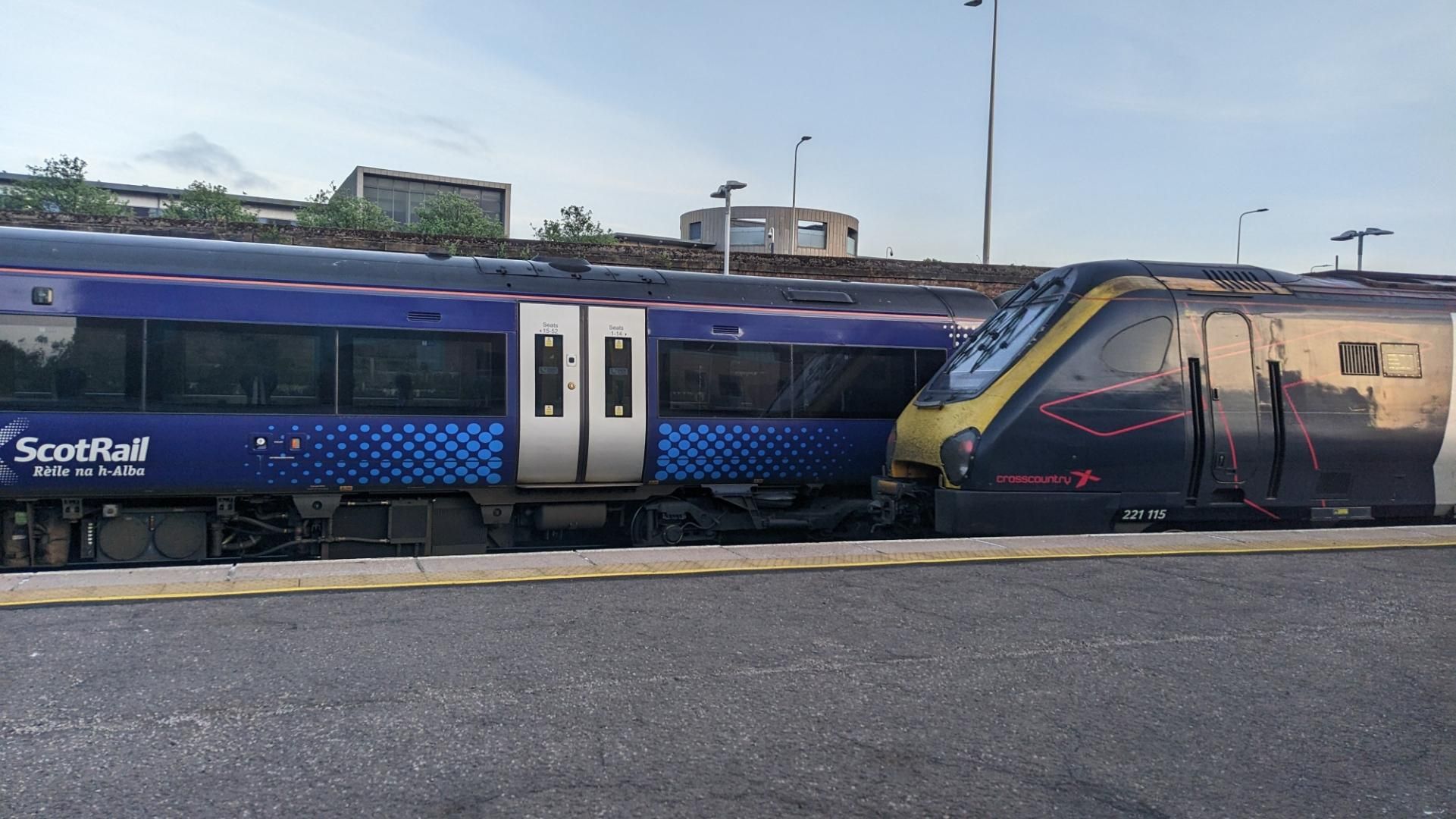 Crosscountry and Scotrail at Dundee