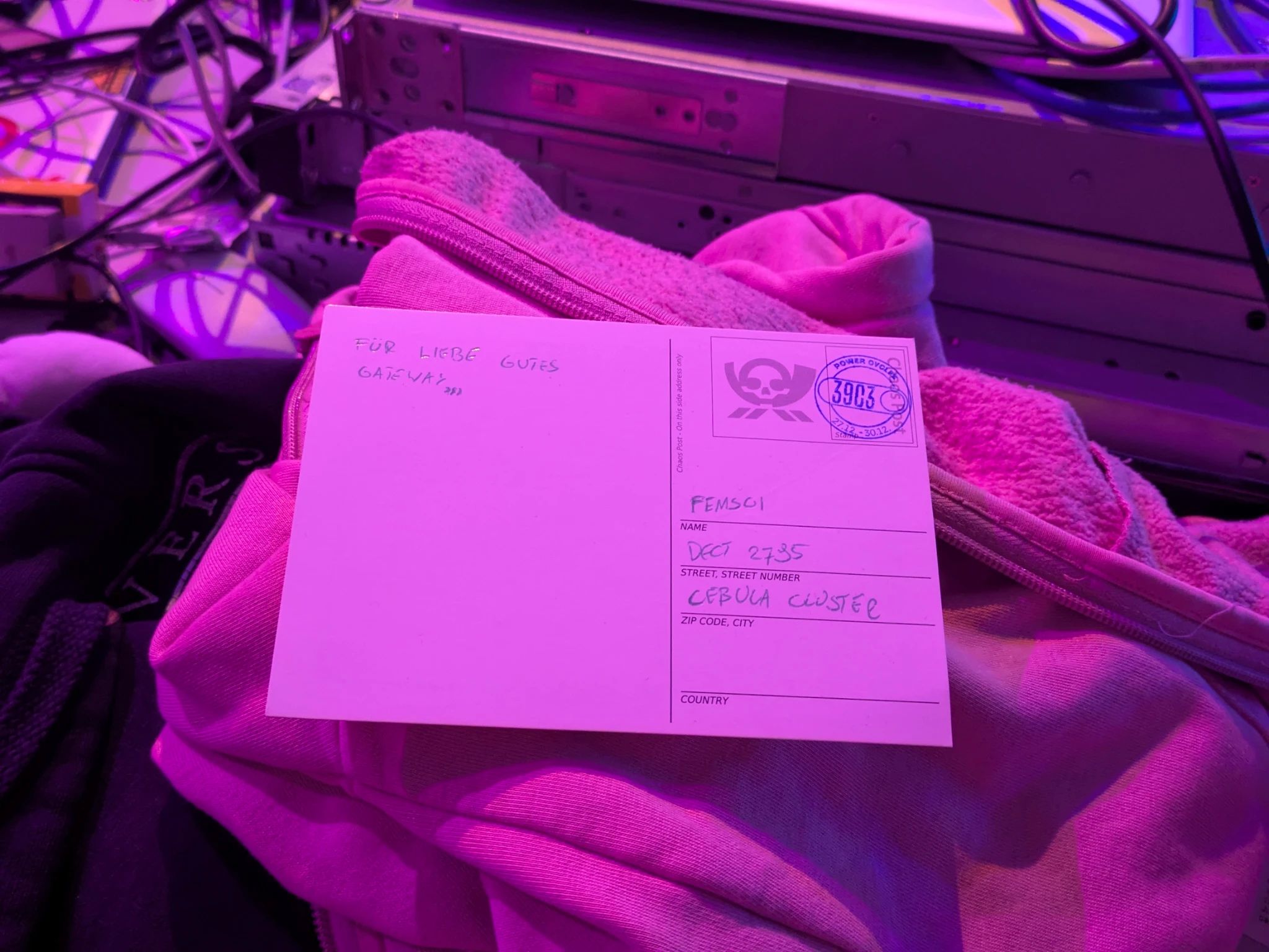 postcard with content
FÜR LIEBE GUTES
GATEWAY,,,