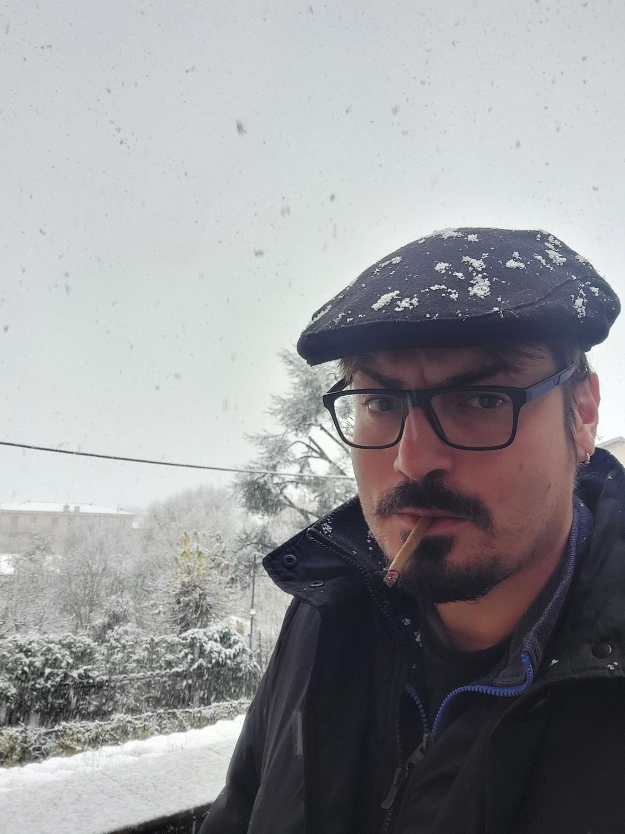 Xab coppolato con sfondo innevato