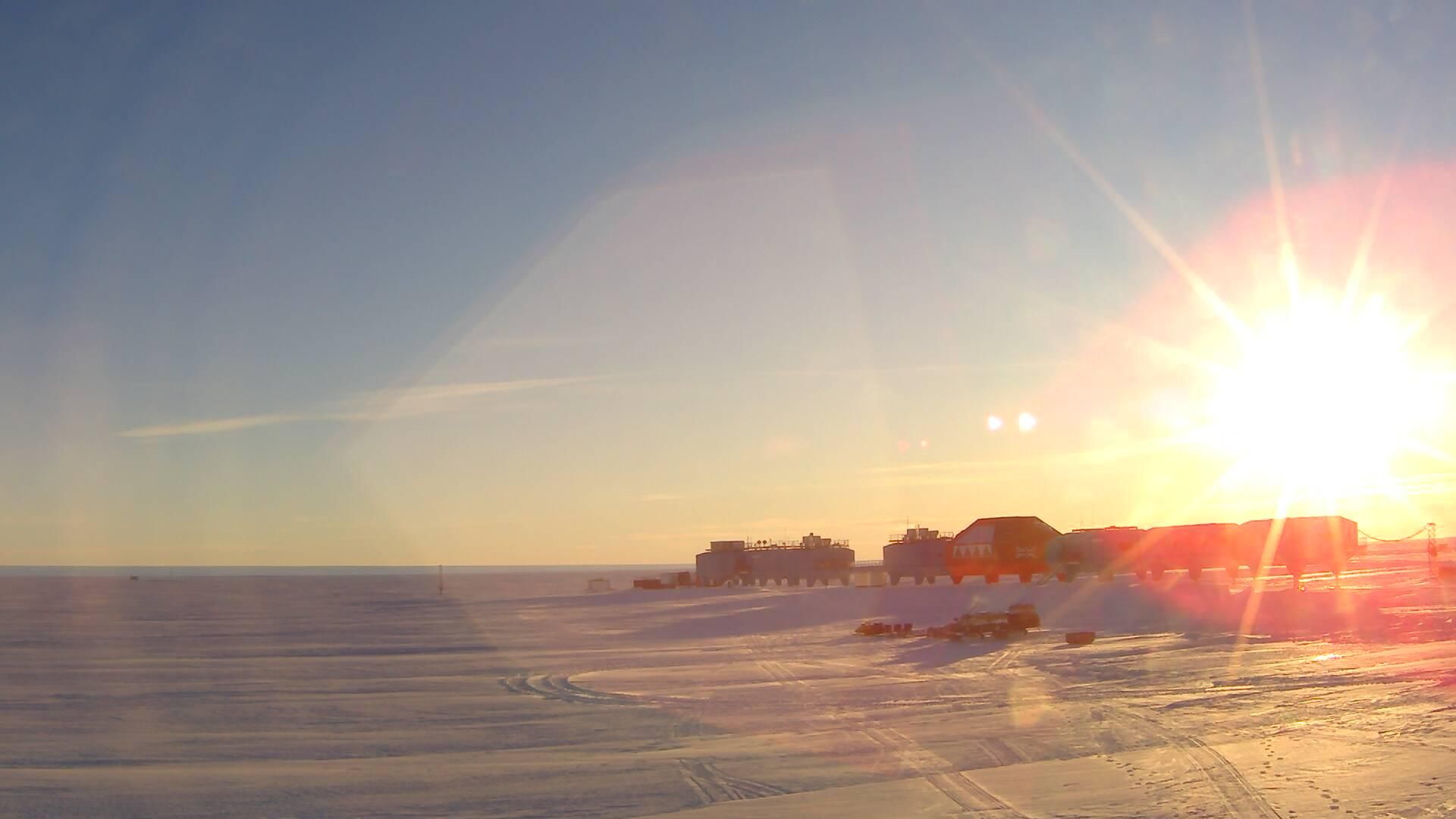 View from the Halley VI webcam. It's cloudy. It's 26ºF/-3ºC.