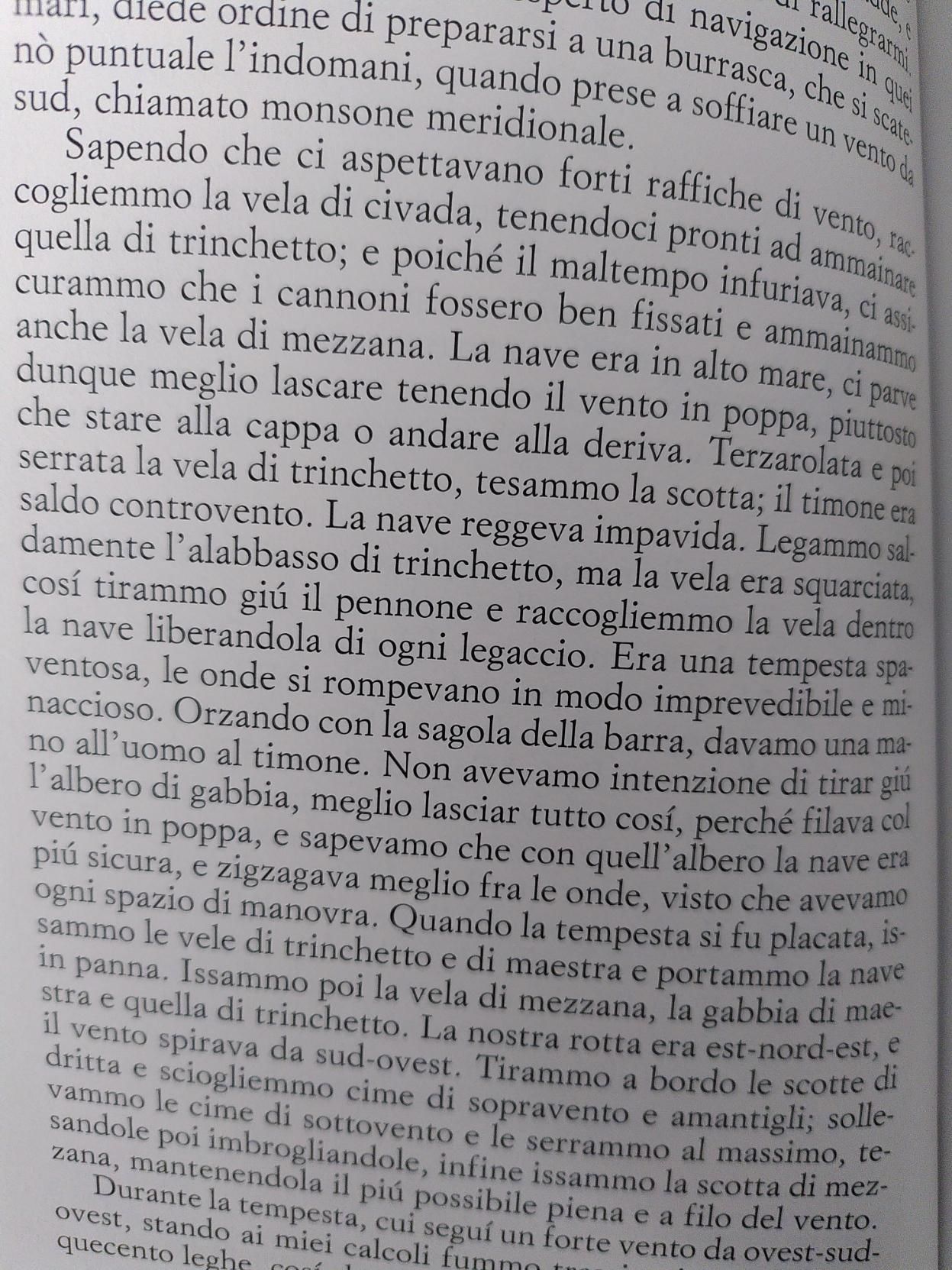 Pagina del libro I viaggi di Gulliver. L'autore sta descrivendo le misure prese in nave per difendersi da una burrasca e usa termini incomprensibili tipo "Terzarolata e poi serrata la vela di trinchetto, tesammo la scotta" o anche "orzando con la sagola della barra"
