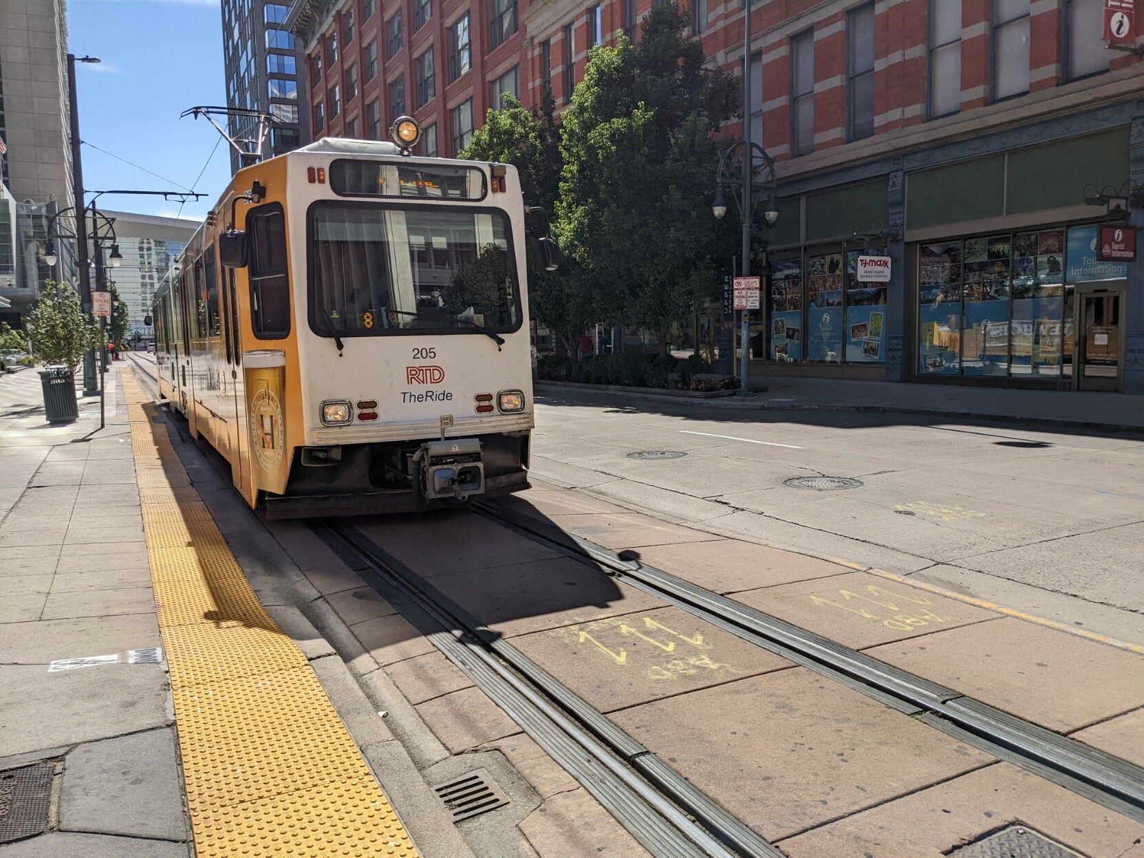 RTD Light Rail Siemens SD-160 at 16th and California, Denver