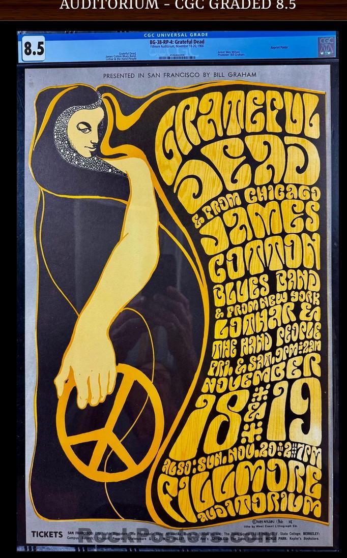 Poster di Wes Wilson per il concerto dei Grateful Dead del 18 novembre 1966 al Fillmore Auditorium.
Fonte:
https://rockposters.com/collections/wes-wilson/products/bg-38-rp-4-grateful-dead-wes-wilson-1966-poster-fillmore-auditorium-cgc-graded-8-5