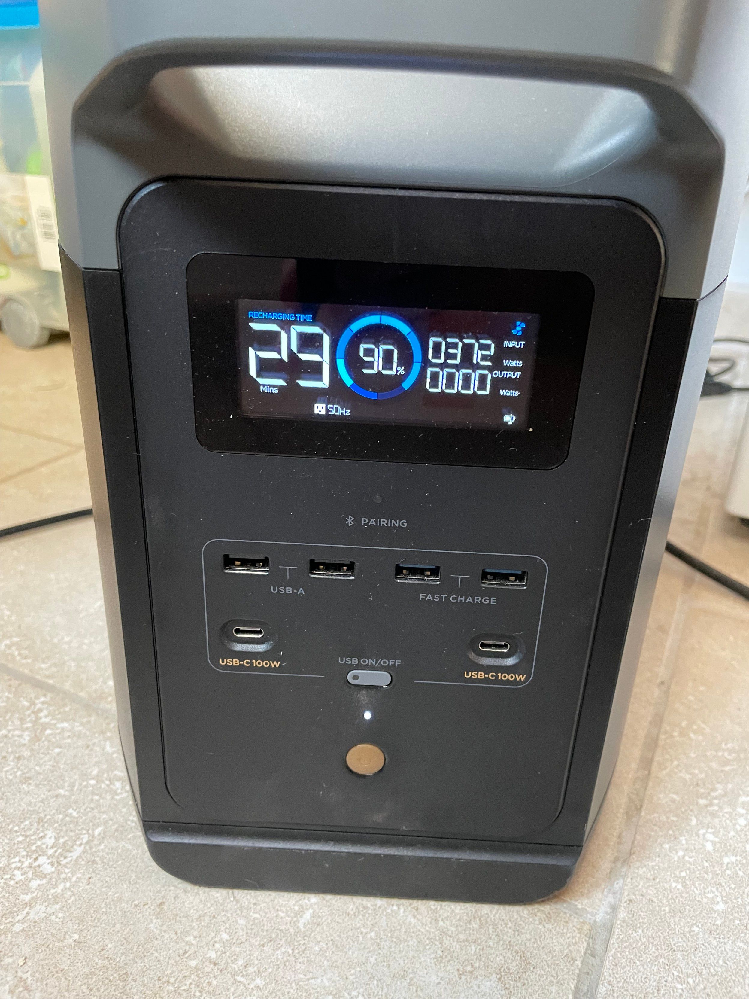 Photo of the battery display panel. The numbers read:
Charging time 29 min
90% capacity
Input 320 W
Output 0 W