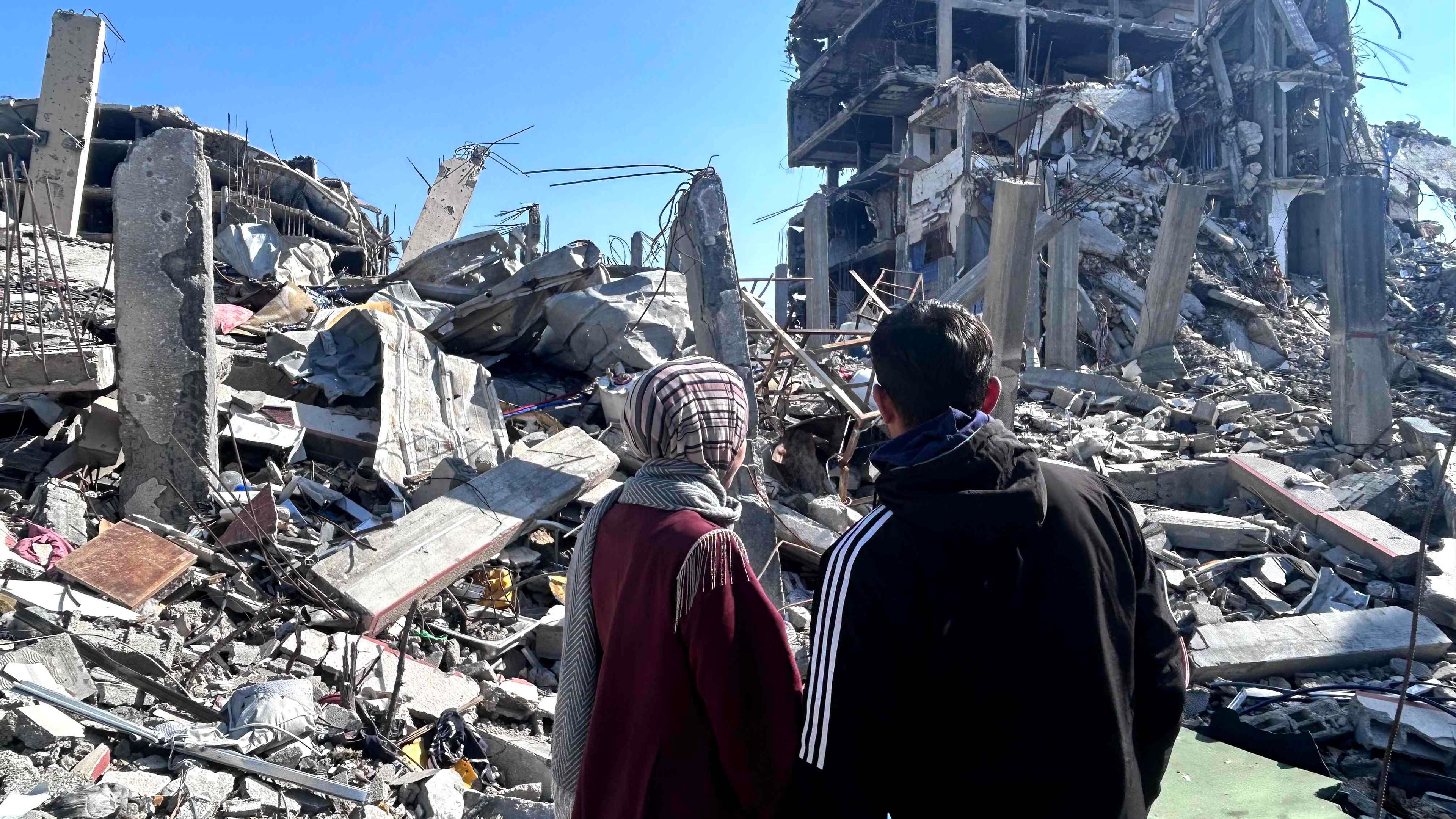 These photos are of me and my wife in front of our home, which was destroyed before we could live in it.
I was preparing it before our wedding to be the start of a simple, warm life,
but the dream ended before it began, and the house turned into rubble.
We asked for nothing more than a basic right: a home to be together and safety to live in,
and we still believe that what was destroyed can be rebuilt.
For anyone who wants to help, here is the link: https://gofund.me/55f61573
#gaza #palestine #help