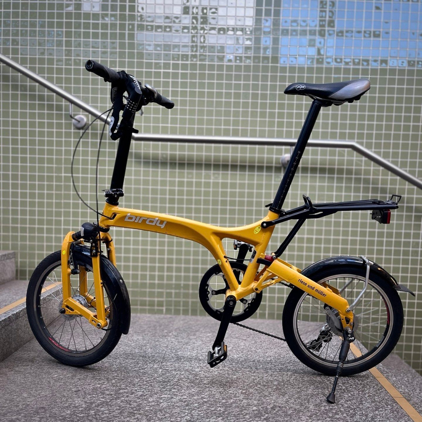 Das gelbe Klapprad wie im Text beschrieben