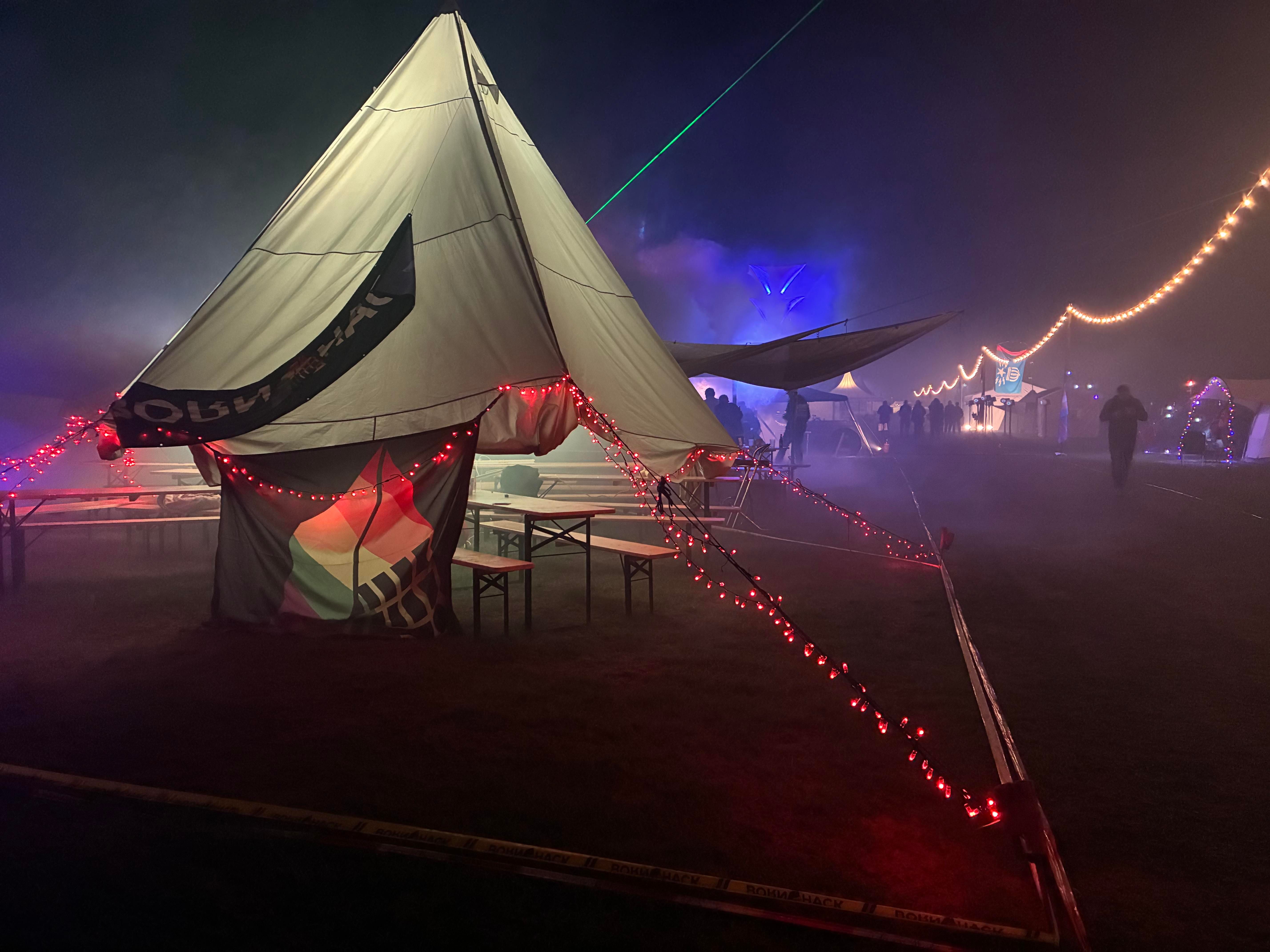 bornhack tent, mist and lasers