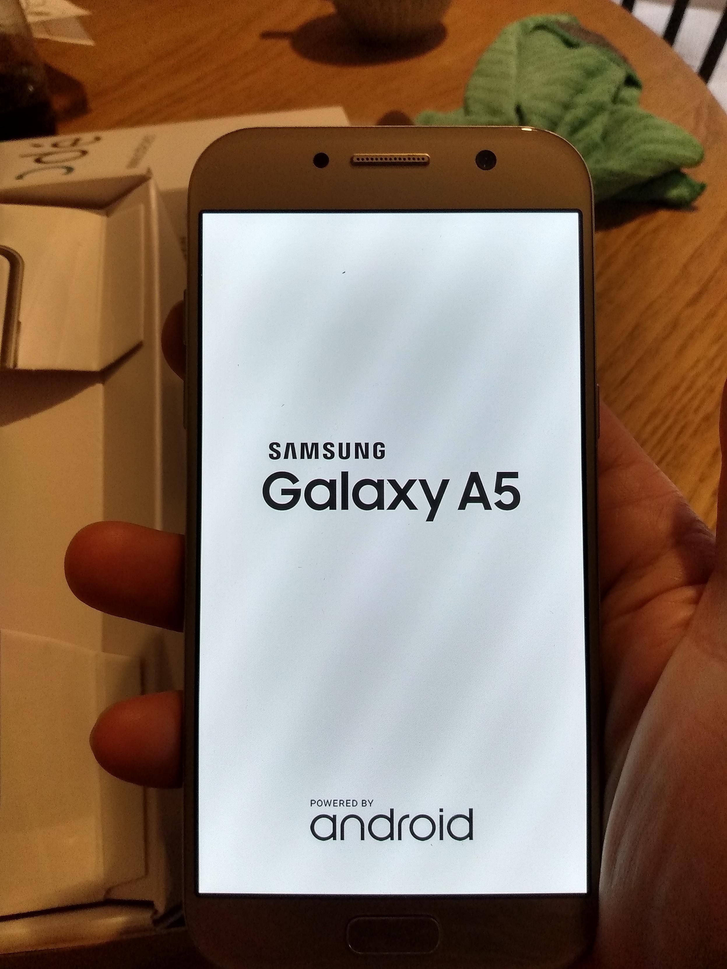 Samsung Galaxy A5 booting android screen