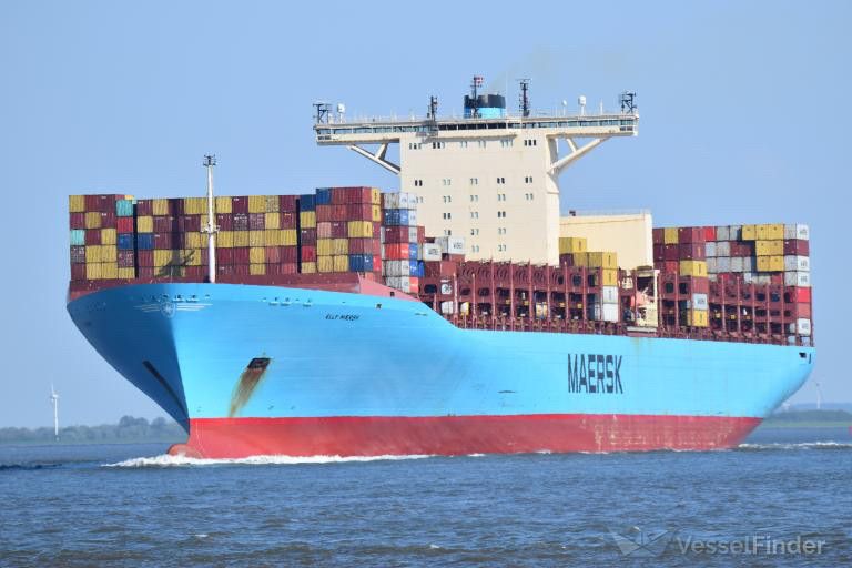 Photo of the Elly Maersk, a container ship at sea in bright sunlight, taken in 2023 by Florian Stelling