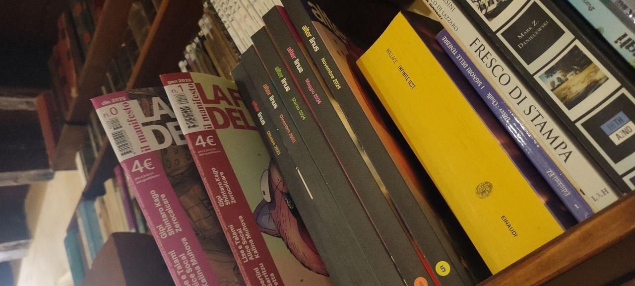 copertine di alcune riviste di fumetti contemporanee, La fine del mondo e alterlinus