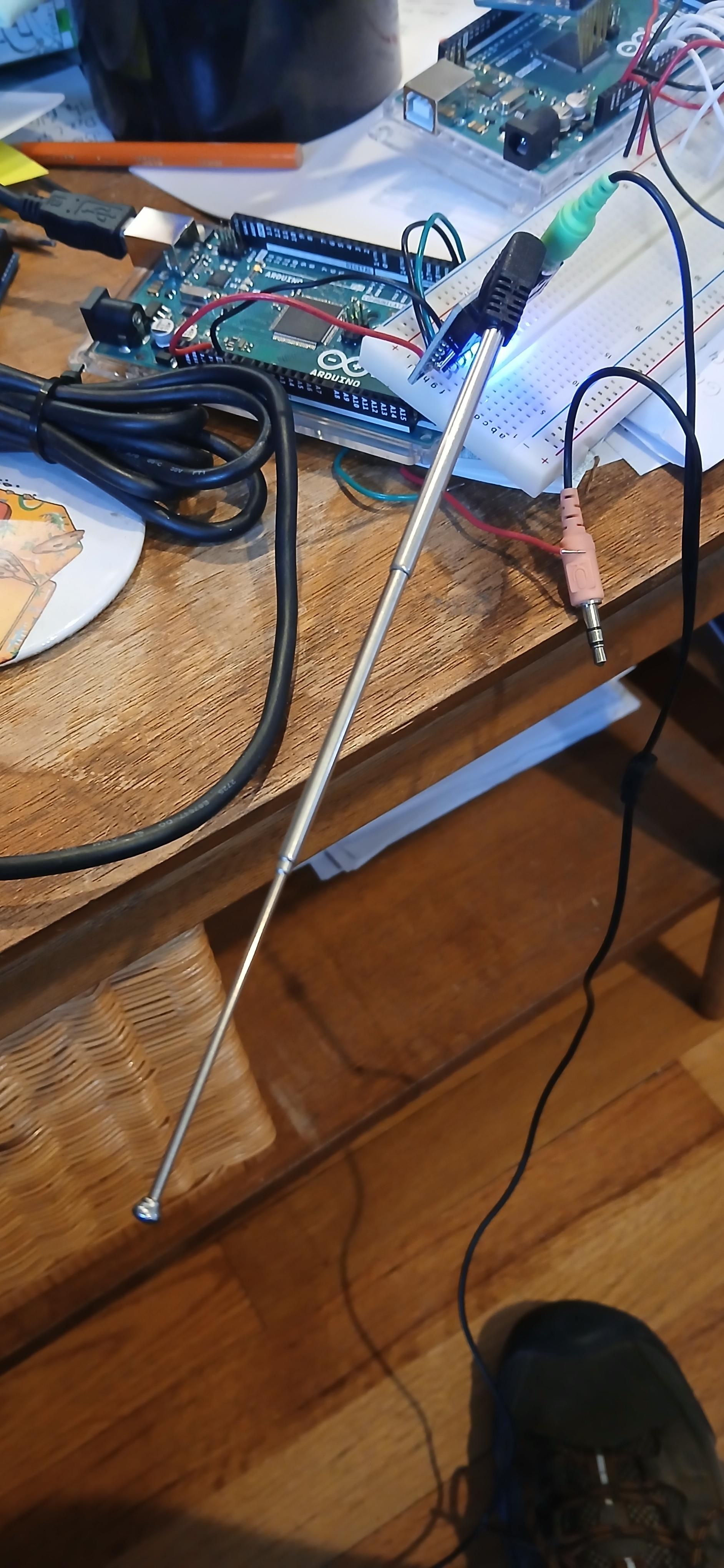 Tea5767 module plugged into a breadboard hooked to a mega