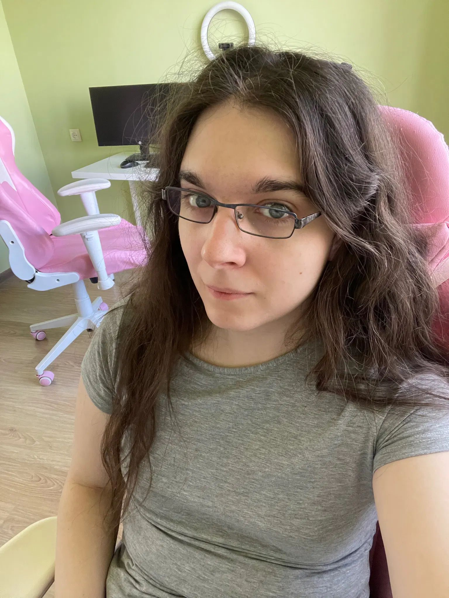 Same but my face is tilted to the left