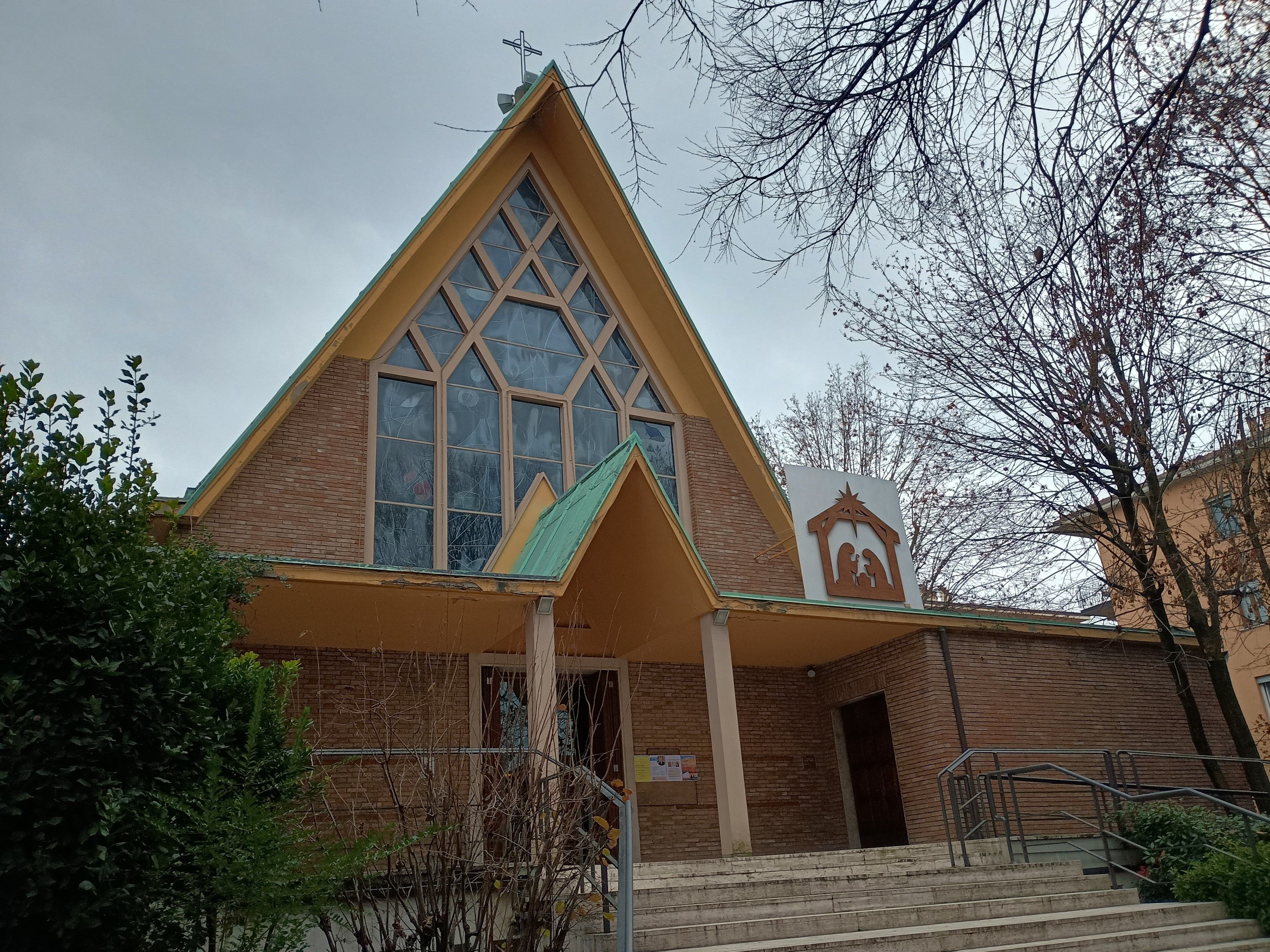 Facciata di Santa Maria Goretti a Bologna