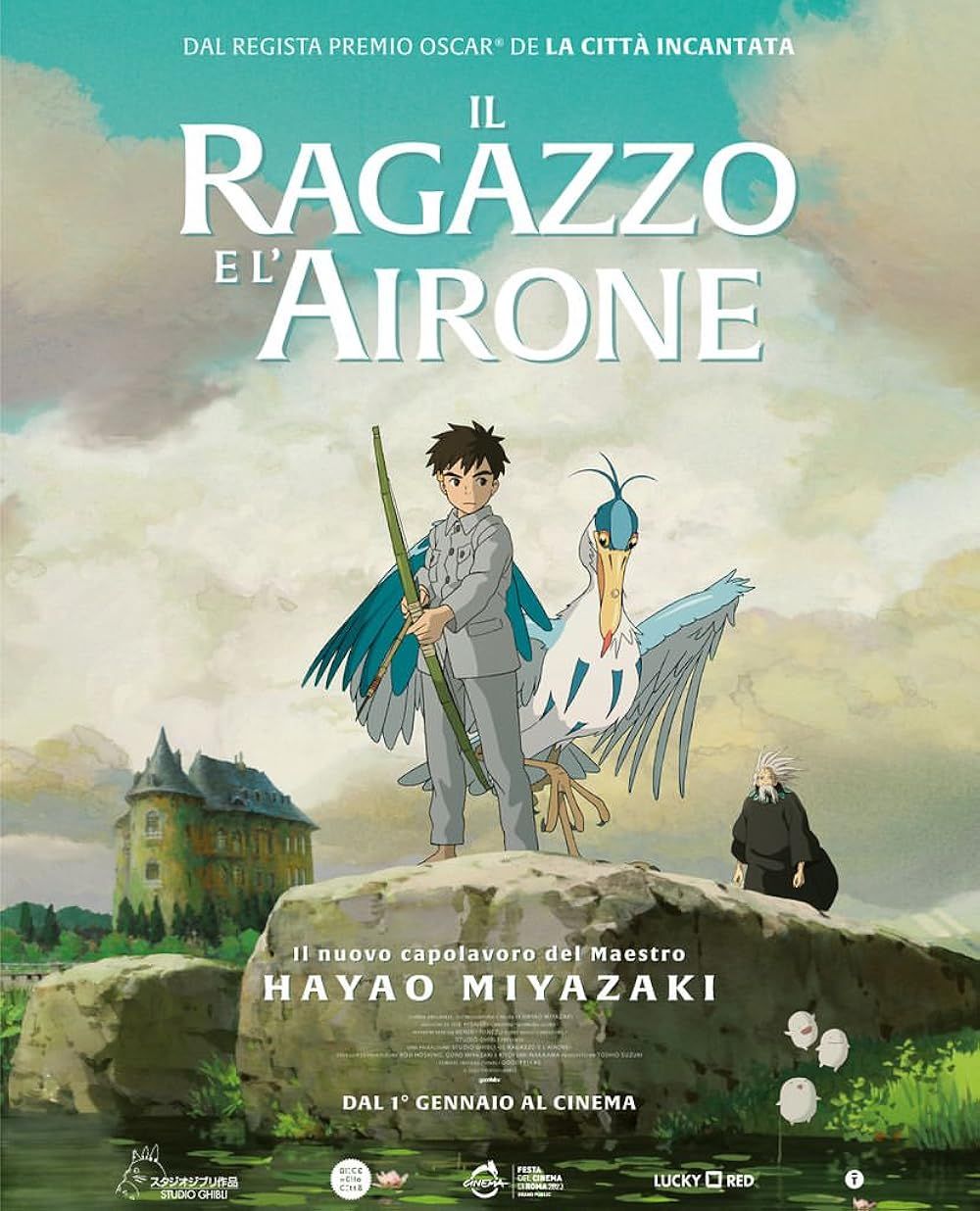 Locandina del film oggetto del post con il protagonista a fianco di un'airone. Sono entrambi su una roccia, sullo sfondo c'è un grande casale in lontananza mentre il cielo è quasi ricoperto completamente da nuvole.