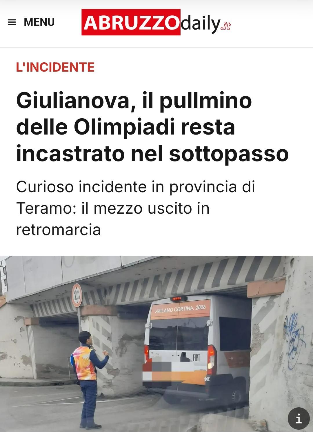 abruzzodaily.it
Giuloanova, il pulmino delle Olimpiadi resta incastrato nel sottopasso