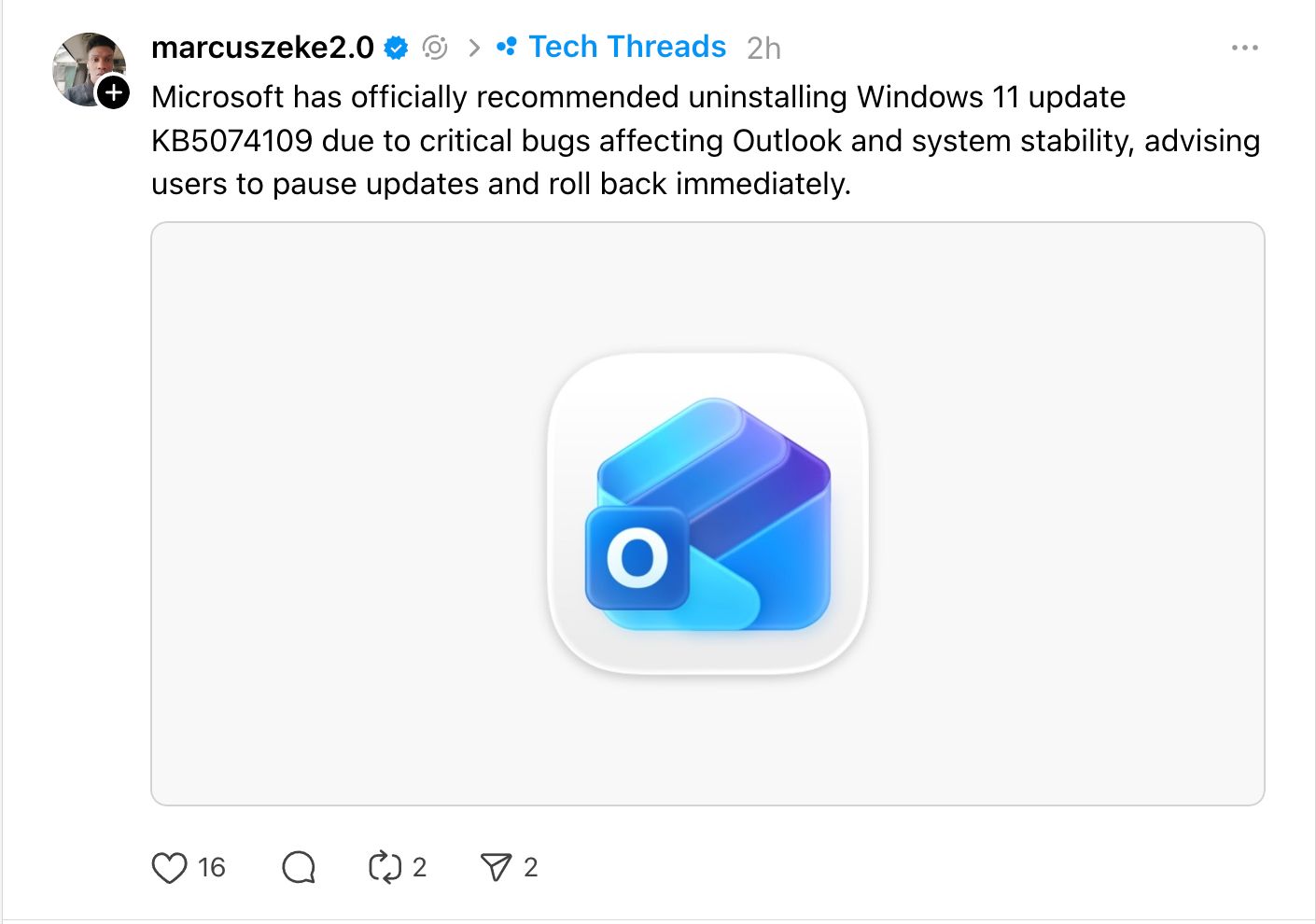 A social media post warns that a Windows 11 update is causing Outlook issues, shown above a large Outlook app icon.
