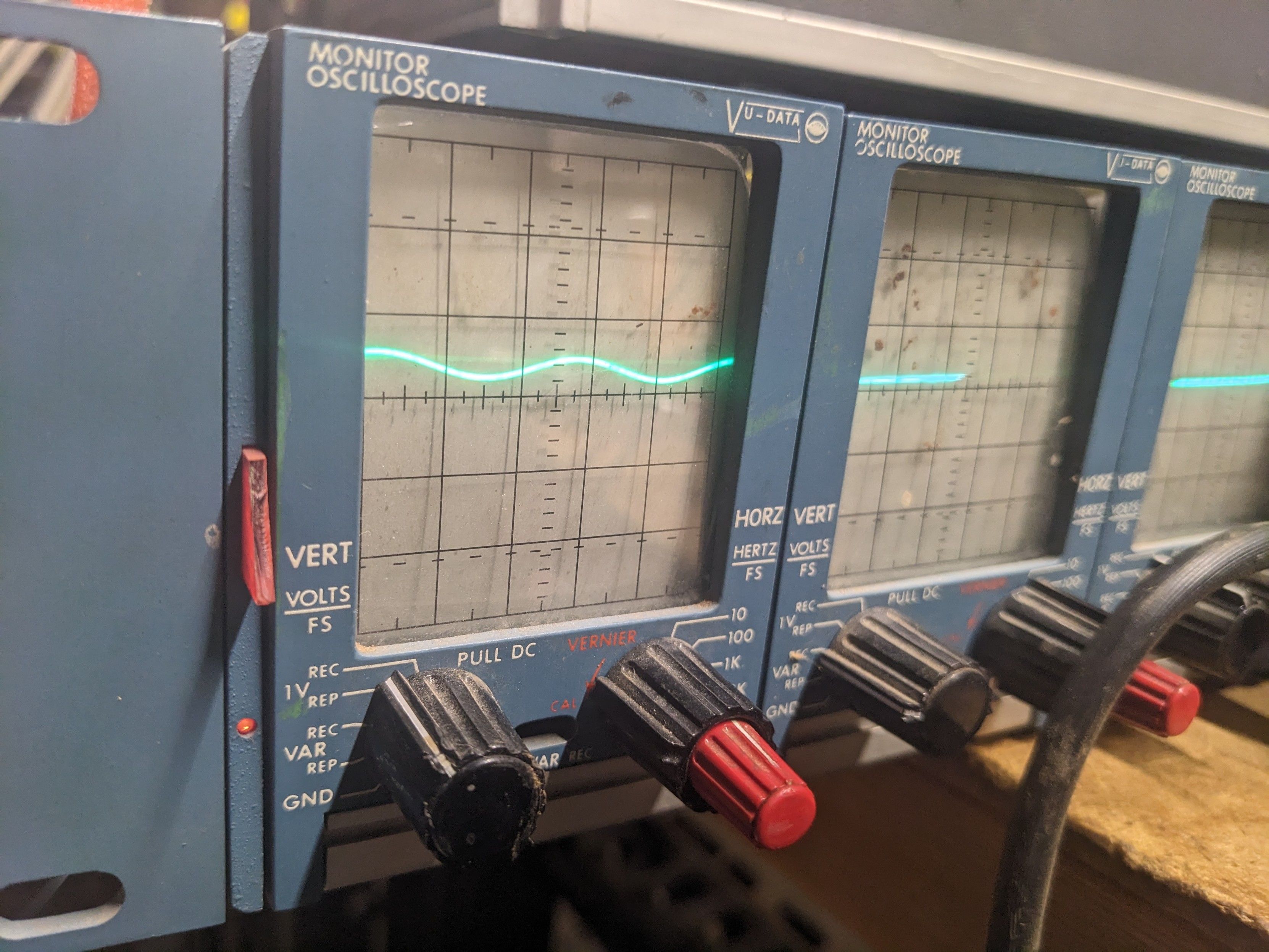 Small waveform on the display