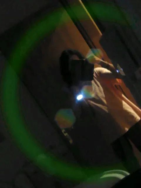 Nintendo new 3DS XL mirror selfie low light with the funny effects (light refraction variant)