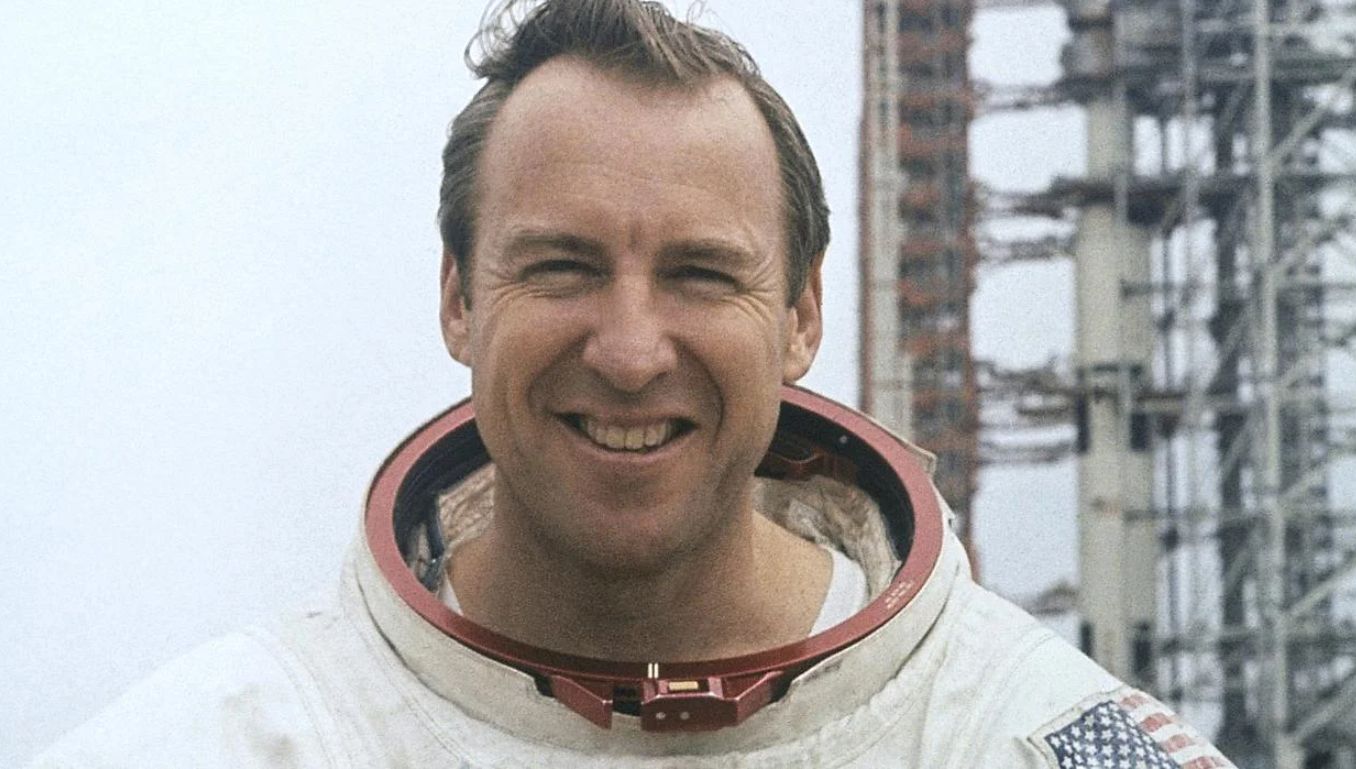 James Lovell, the commander of Apollo 13 who helped turn a failed moon mission into a triumph of on-the-fly can-do engineering, has died