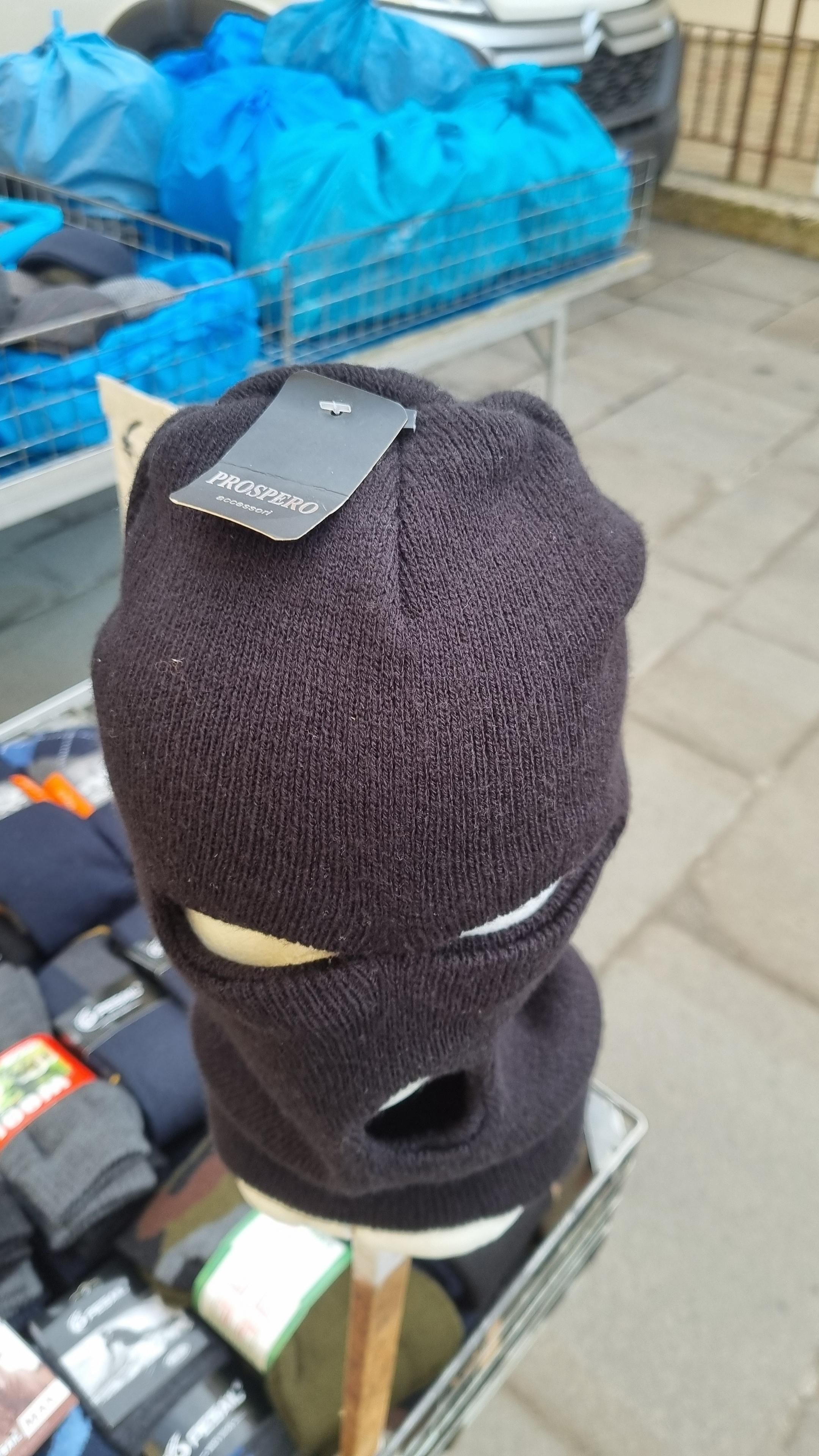 Due foto di passamontagna marca "Prospero accessori"