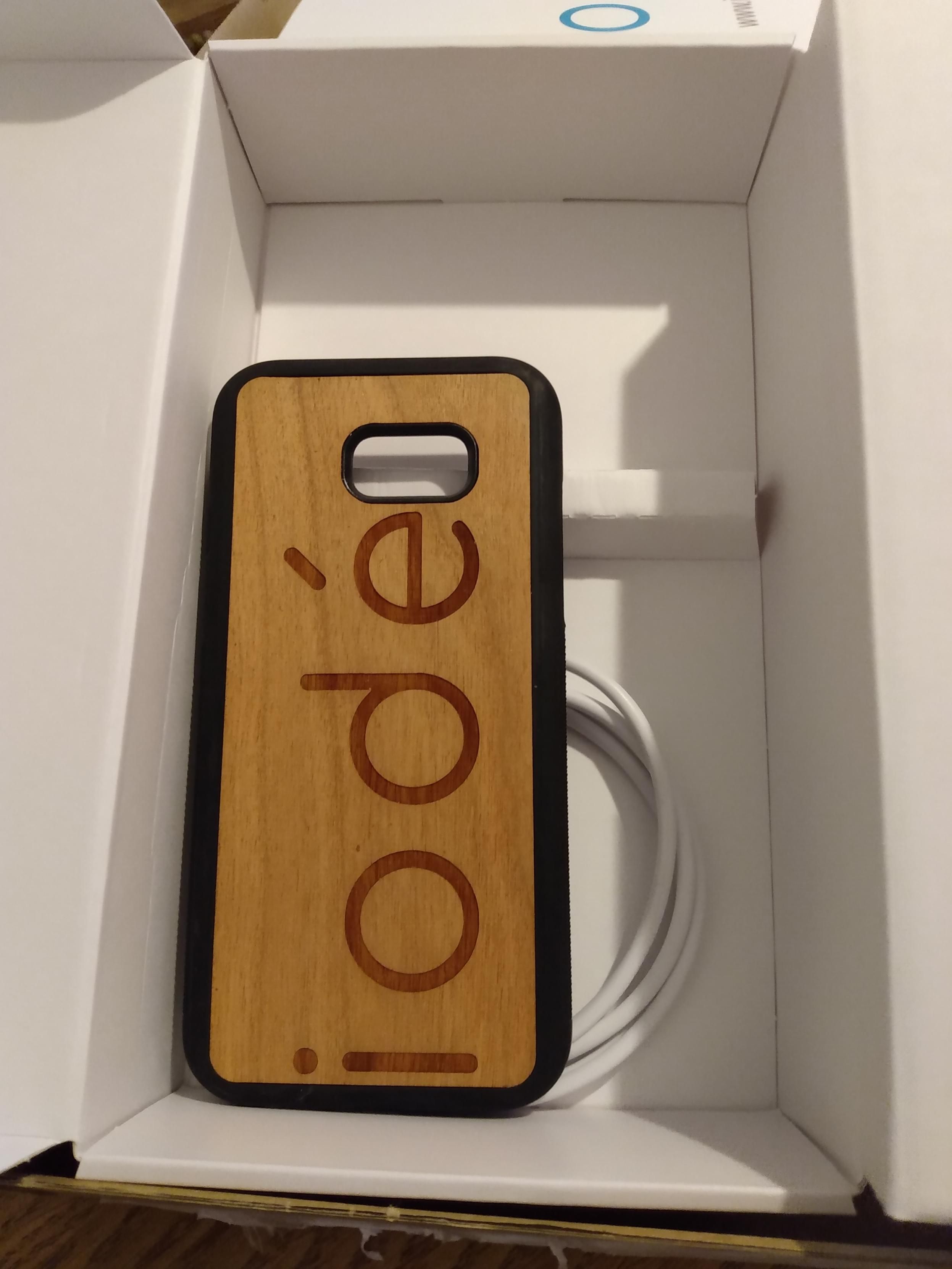 iodé branded wood phone case 