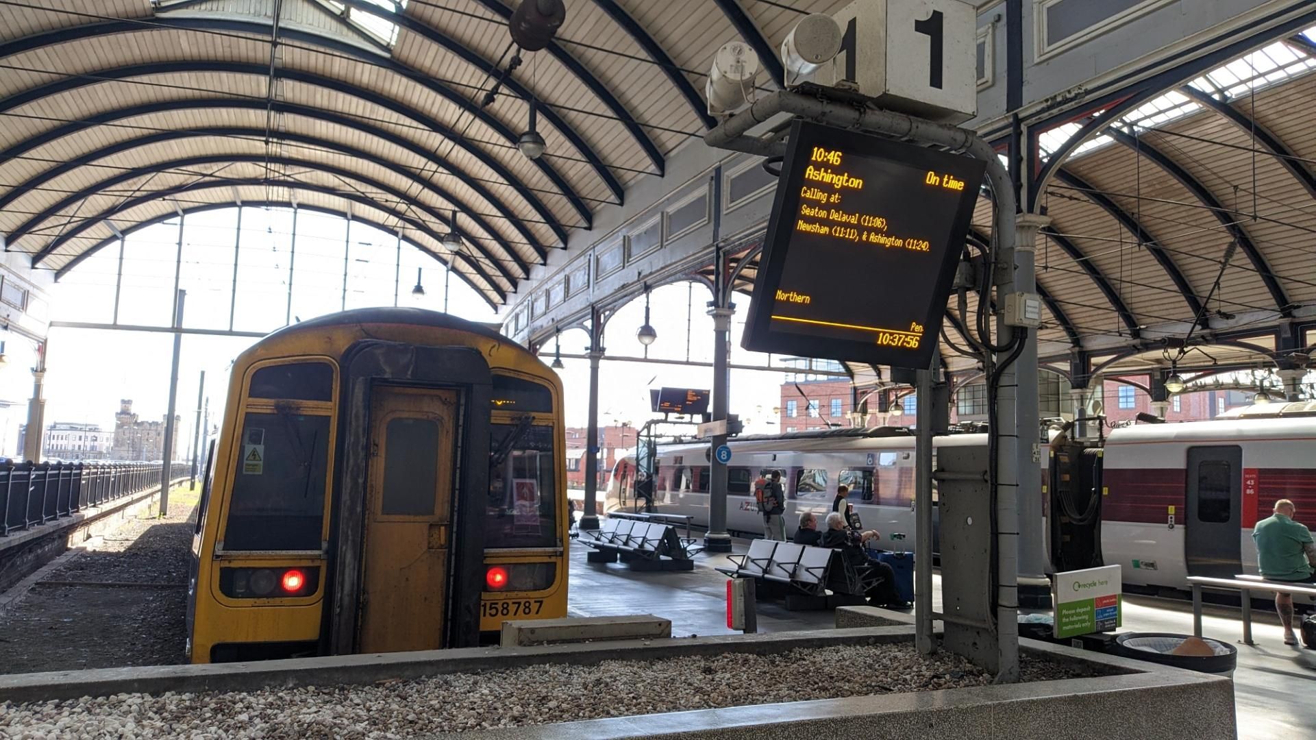 Northern DMU to Ashington at stump track in  Newcastle