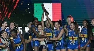 La nazionale italiana femminile di volley festeggia il mondiale 