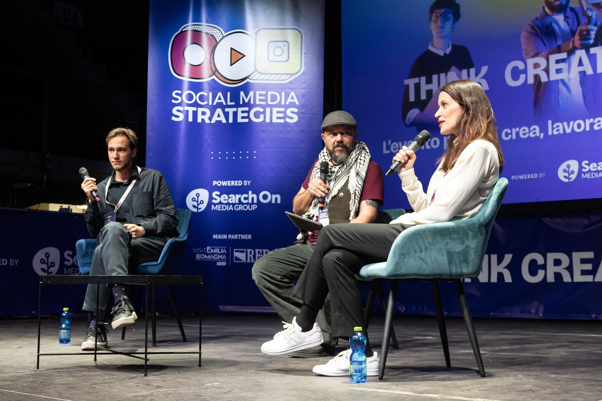 Niccolò Venerandi, Morloi e Elena Rossini sul palco di Social Media Strategies