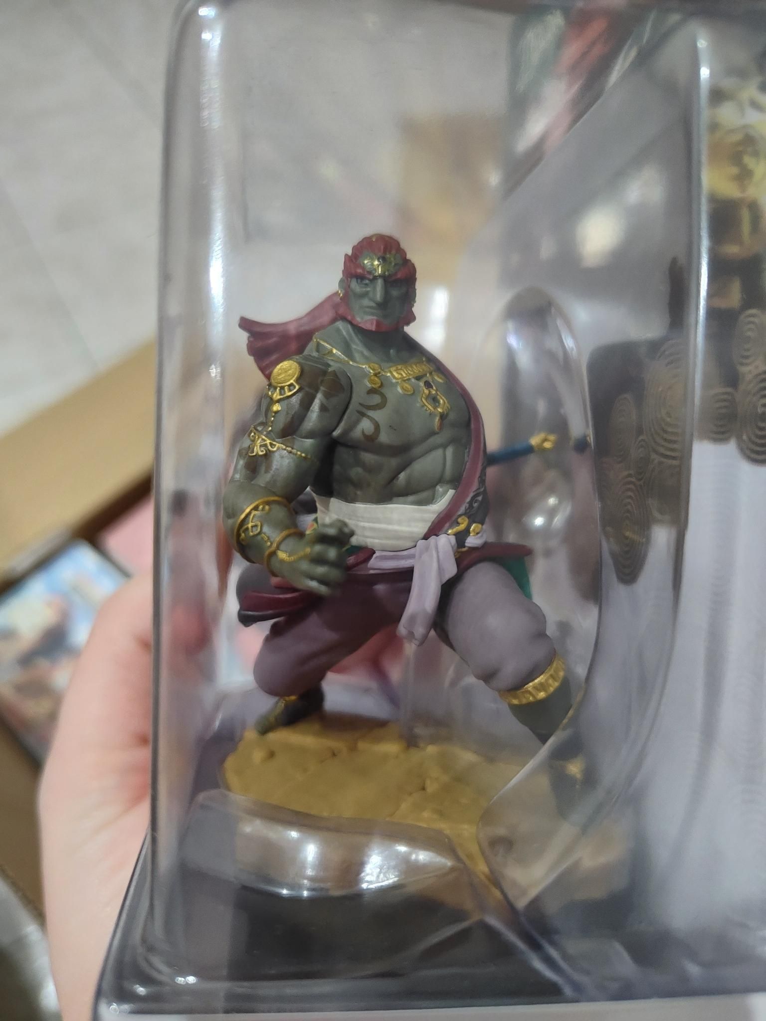 amiibo confezionato del personaggio di Ganondorf da The legend of Zelda Tears of the Kingdom, VA CHE BELLO IL GANNY (best personaggio di TOTK a mani bassissime)