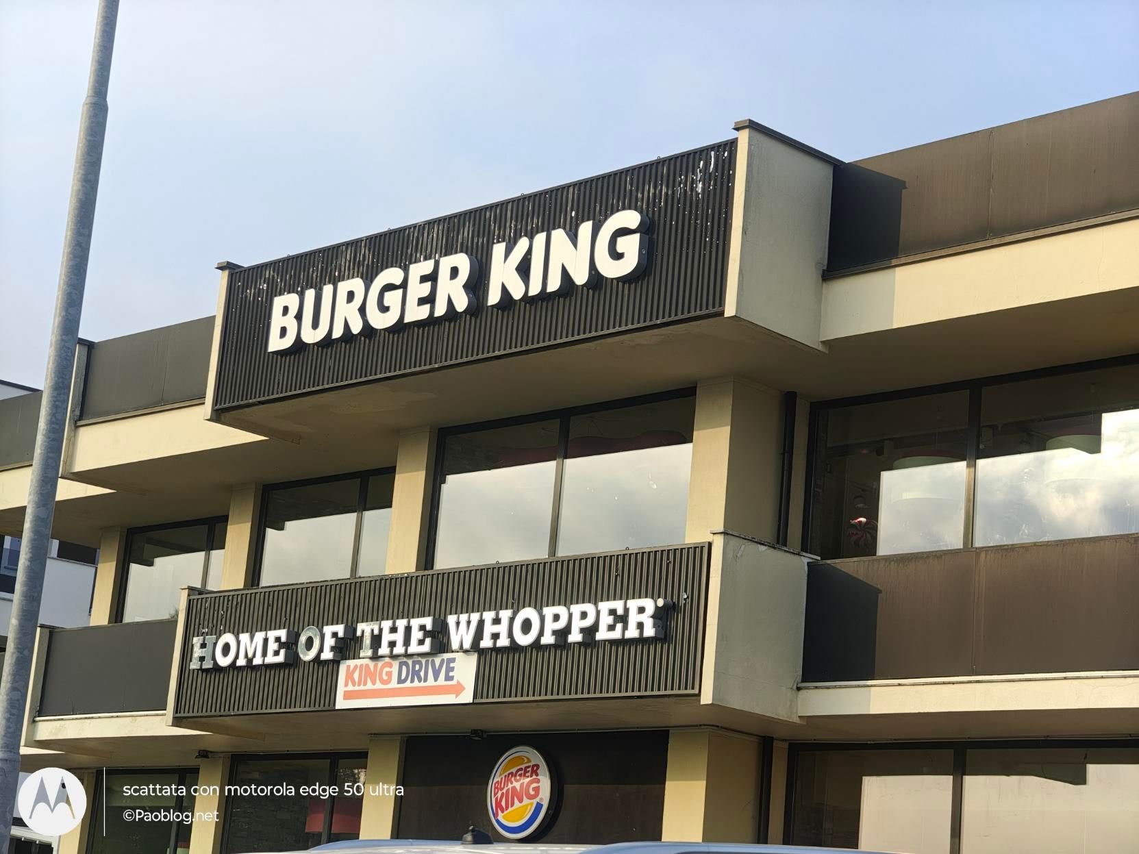 Insegne senza una parola in italiano...