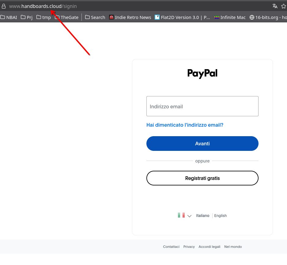 Ecco il falso sito payPal pronto per rubravi le credenziali: in alto nella barra dell'indirizzo c'è il sito finto che non è decisamente PayPal.