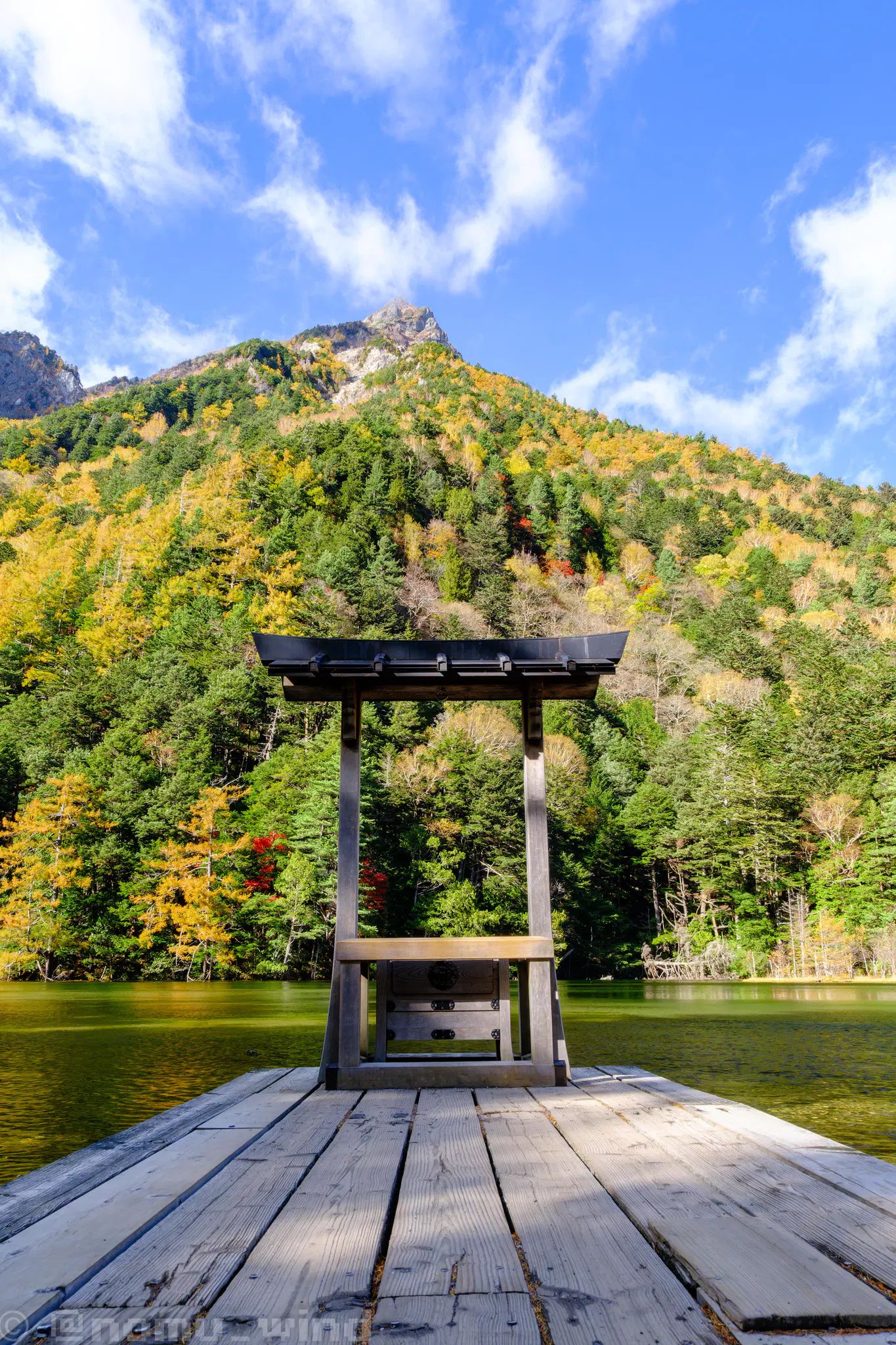 上高地 明神池