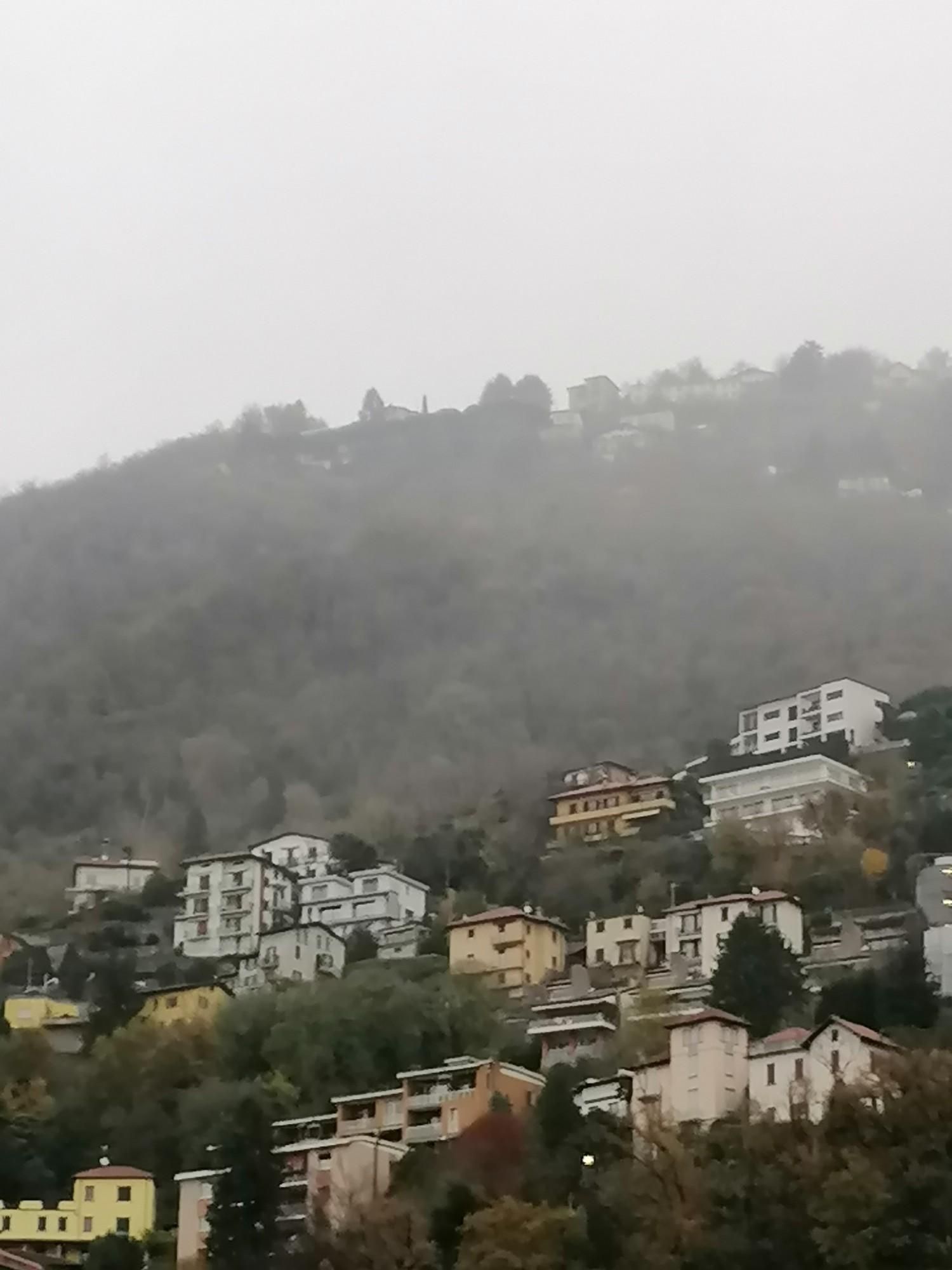 Immagine di collina nei pressi di Como